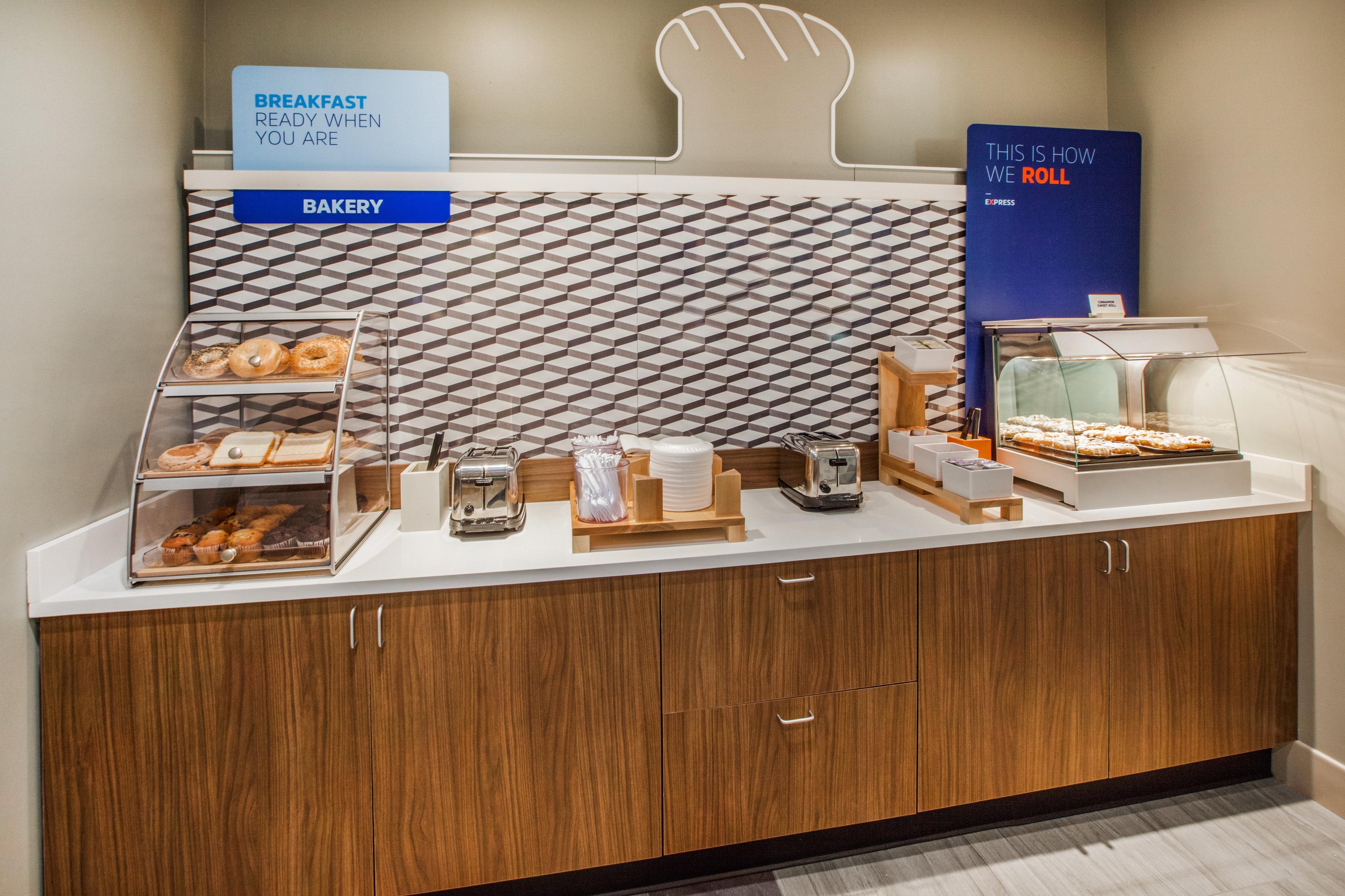 Holiday Inn Express & Suites Medina By Ihg Экстерьер фото
