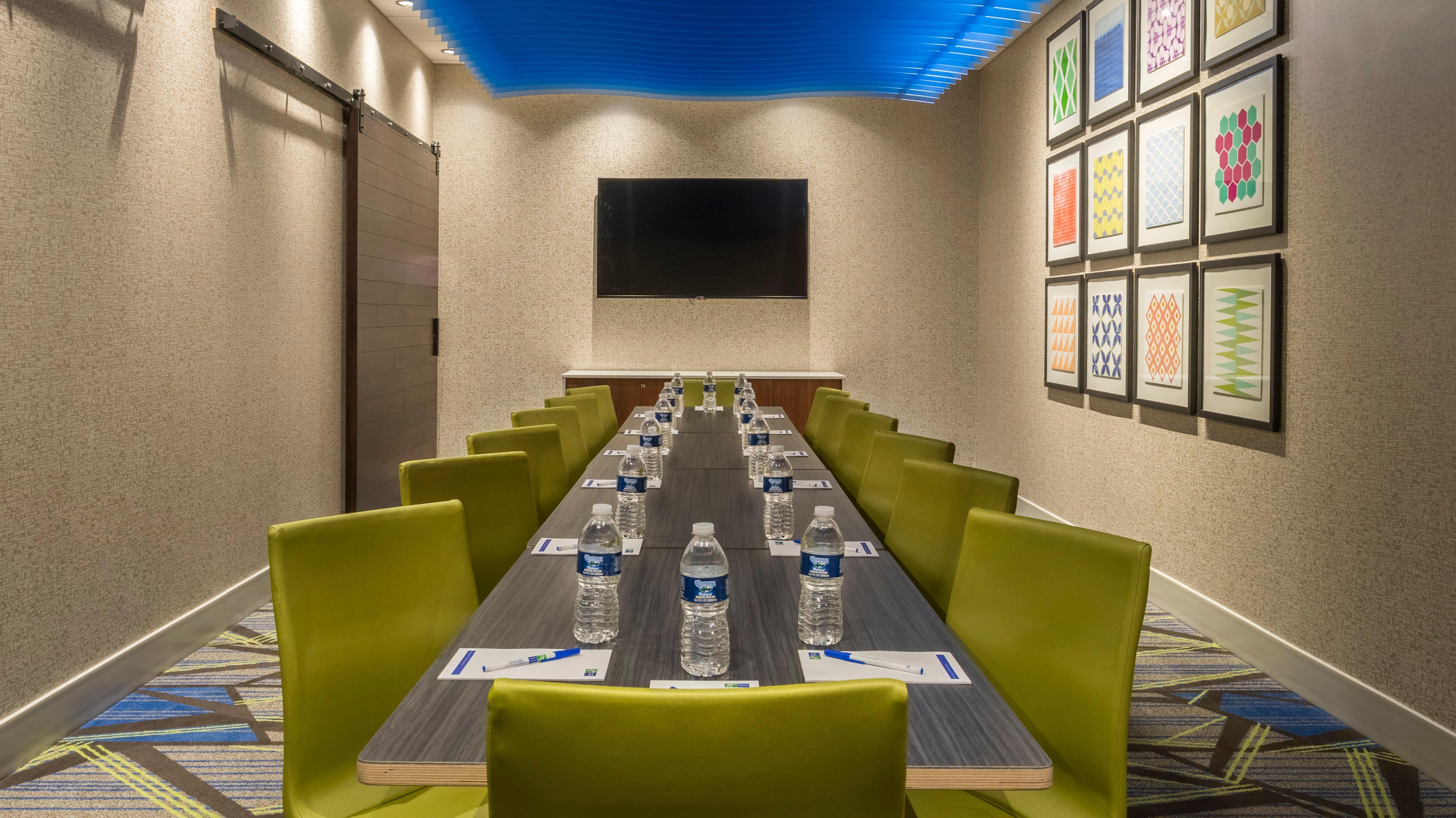 Holiday Inn Express & Suites Medina By Ihg Экстерьер фото